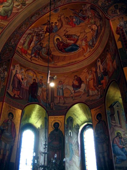 Dacă cineva te pune să juri în timpul postului la biserică că nu ai făcut un anumit lucru, nu e păcat?