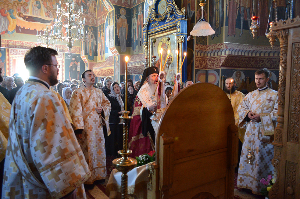 Priveghere arhierească la hramul Mănăstirii Vlădiceni