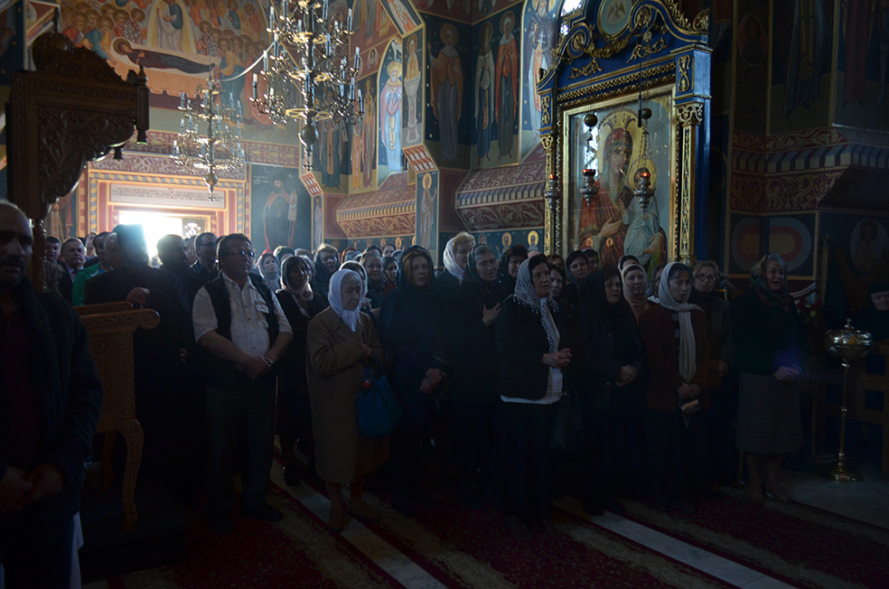 Priveghere arhierească la hramul Mănăstirii Vlădiceni