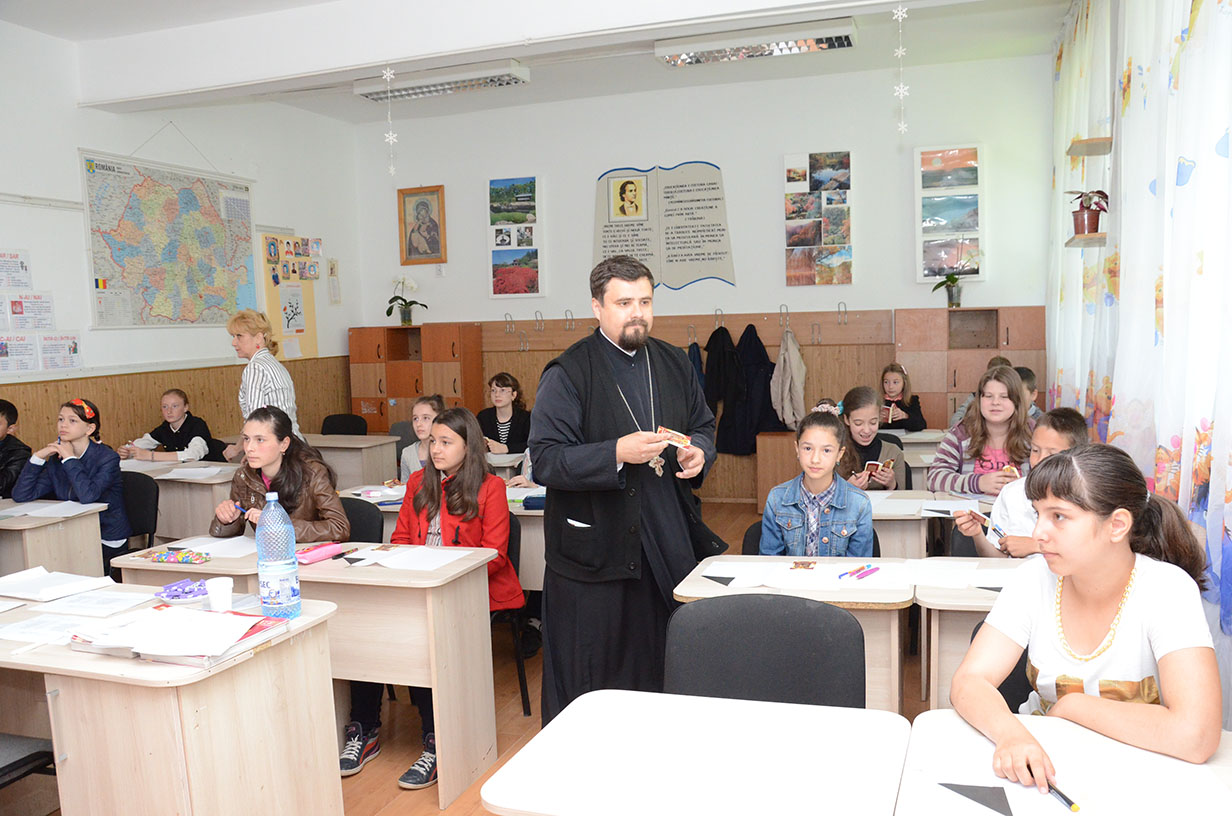 217 elevi participanţi la etapa judeţeană a Olimpiadei  de religie pentru clasele a IV-a, a V-a şi a VI-a