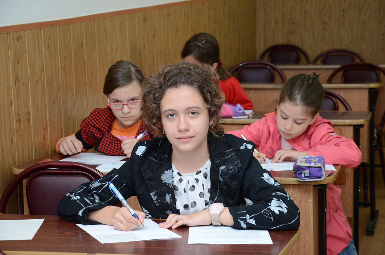 217 elevi participanţi la etapa judeţeană a Olimpiadei  de religie pentru clasele a IV-a, a V-a şi a VI-a