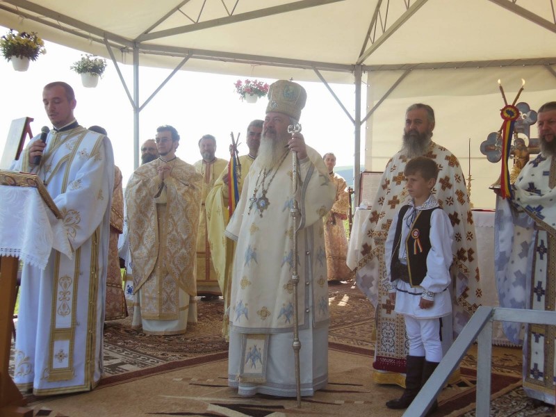 Primul hram al Mănăstirii Sf. Ap. şi Ev. Ioan din Pădureni Primul hram al Mănăstirii Sf. Ap. şi Ev. Ioan din Pădureni