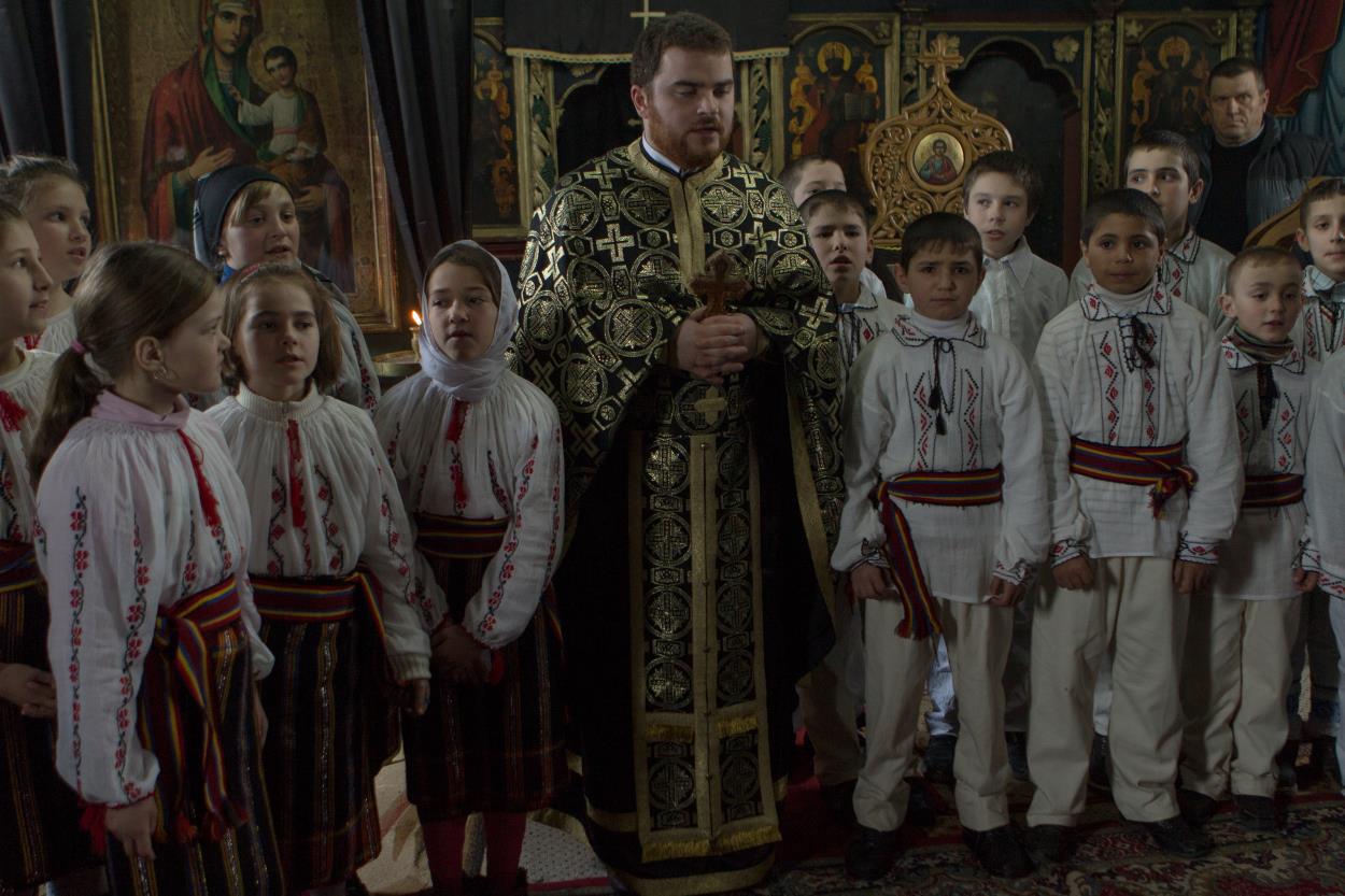 Parohia Doroşcani va reprezenta Arhiepiscopia Iaşilor la concursul naţional „Sfânta Euharistie - lumina vieţii creştine“