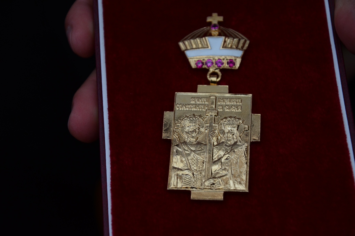 Şase ierarhi la sfinţirea noii biserici a Mănăstirii Popăuţi (Galerie FOTO) Şase ierarhi la sfinţirea noii biserici a Mănăstirii Popăuţi (Galerie FOTO)