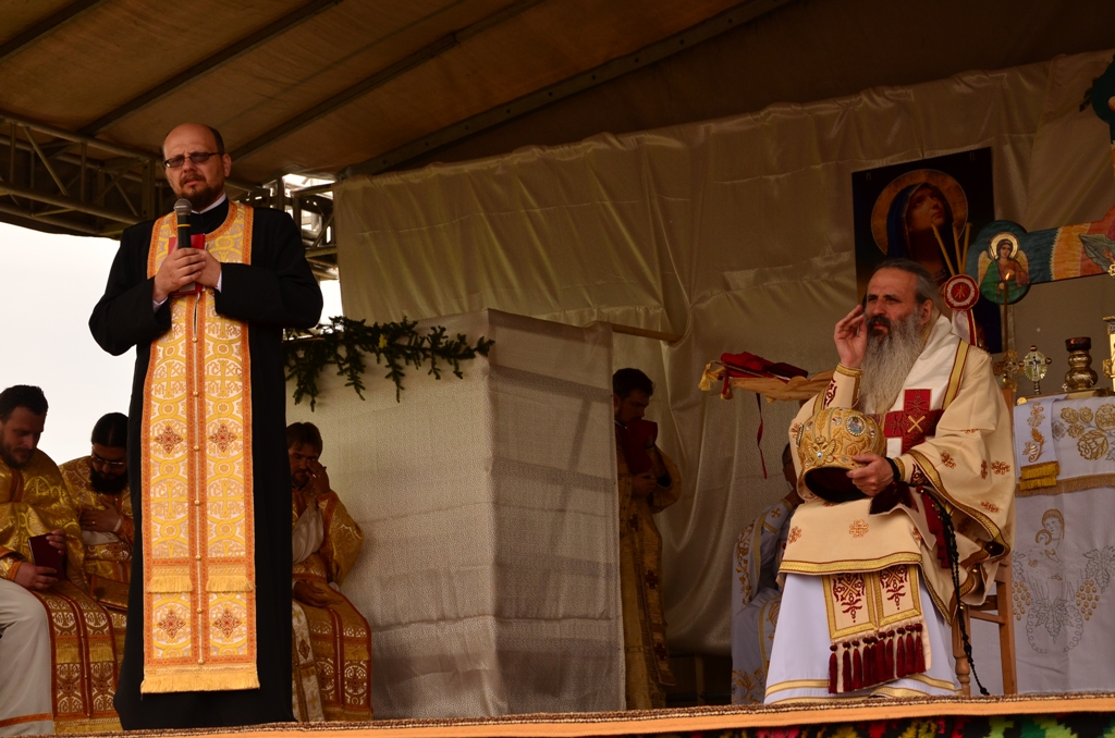 Sfinţire de biserică la Parohia Tudora 3, oficiată de IPS Teofan