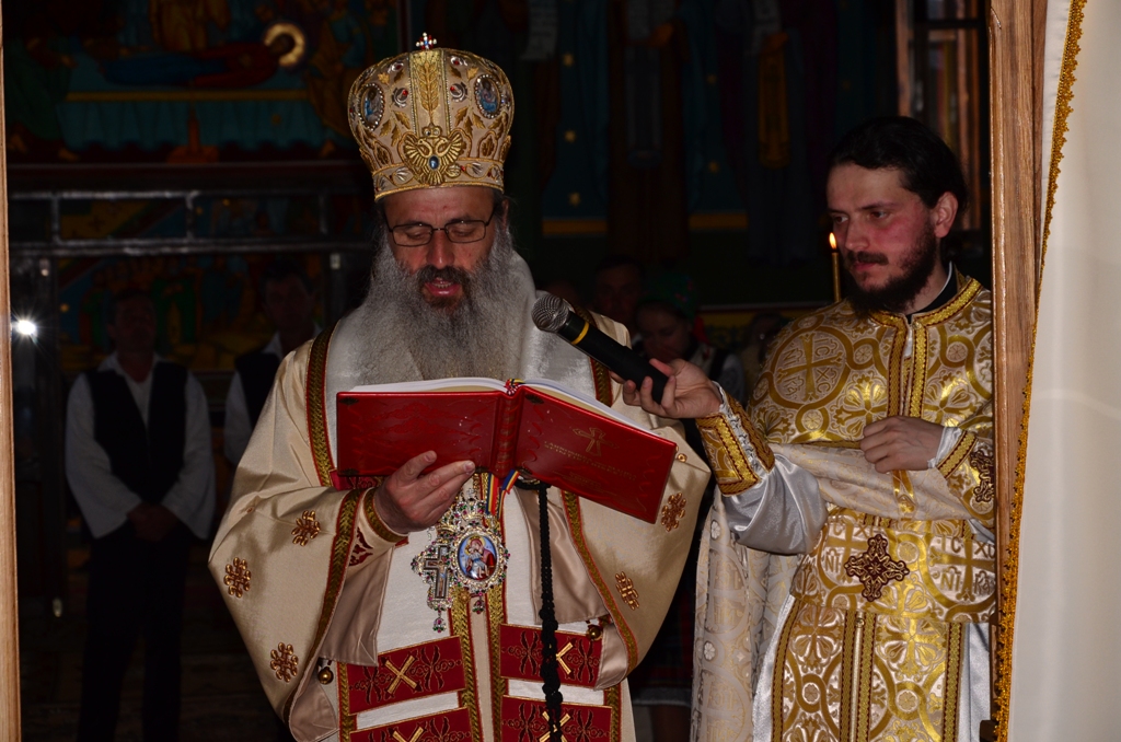 Sfinţire de biserică la Parohia Tudora 3, oficiată de IPS Teofan