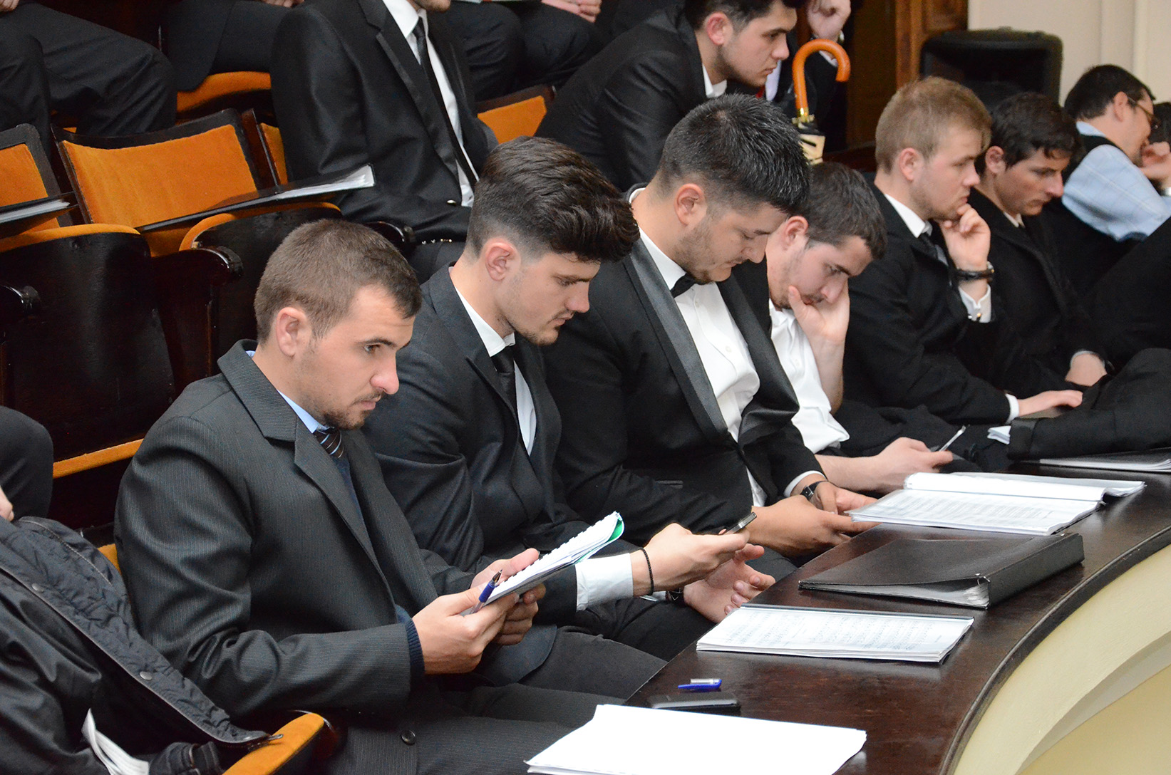 „Trăirea filocalică duce spre comuniunea euharistică“