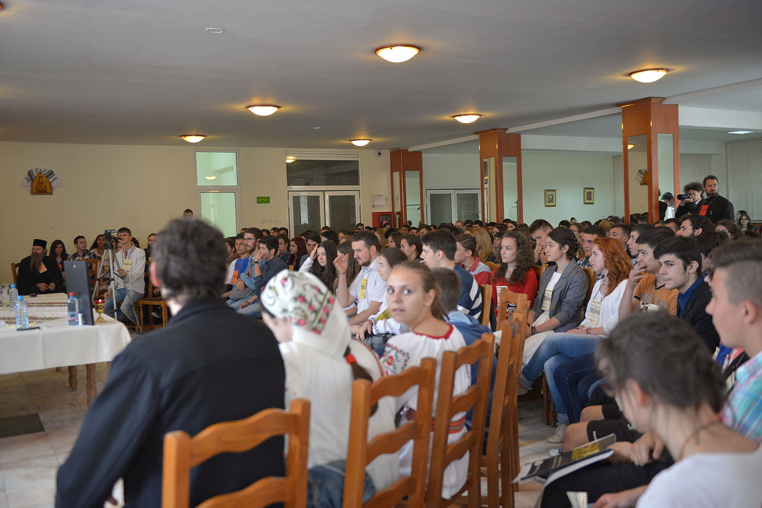 300 de elevi, la întâlnirea „Tânărul ieşean” (GALERIE FOTO)