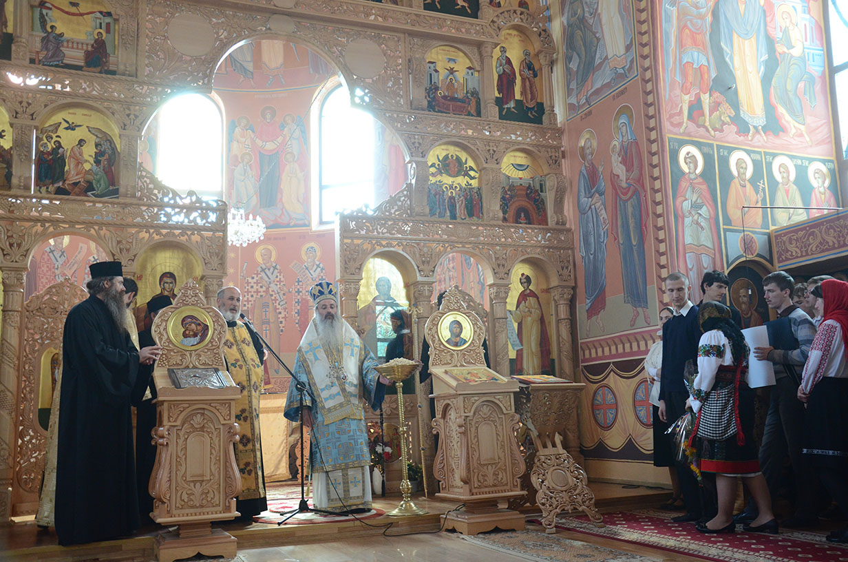 300 de elevi, la întâlnirea „Tânărul ieşean” (GALERIE FOTO)