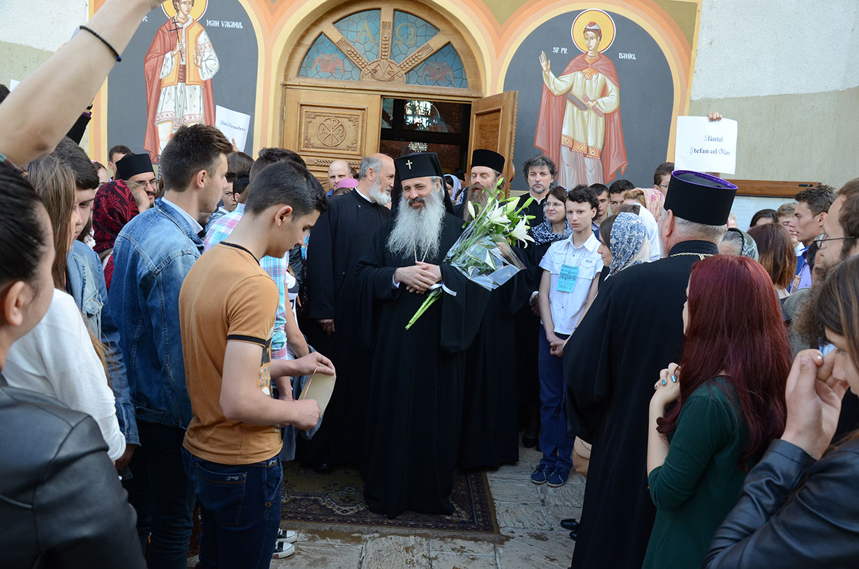 300 de elevi, la întâlnirea „Tânărul ieşean” (GALERIE FOTO)