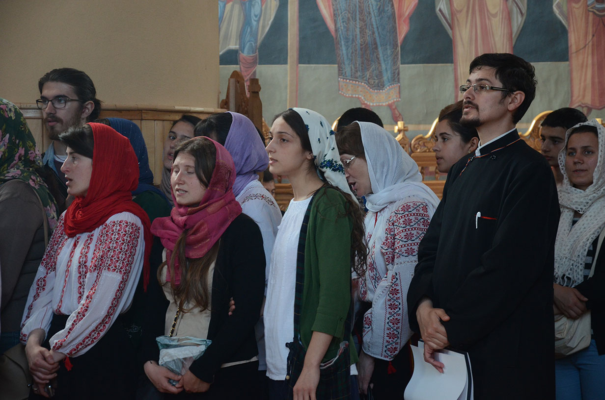 300 de elevi, la întâlnirea „Tânărul ieşean” (GALERIE FOTO)