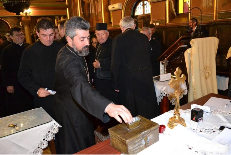 Alegeri pentru Adunarea Eparhială în Episcopia Caransebeşului Alegeri pentru Adunarea Eparhială în Episcopia Caransebeşului
