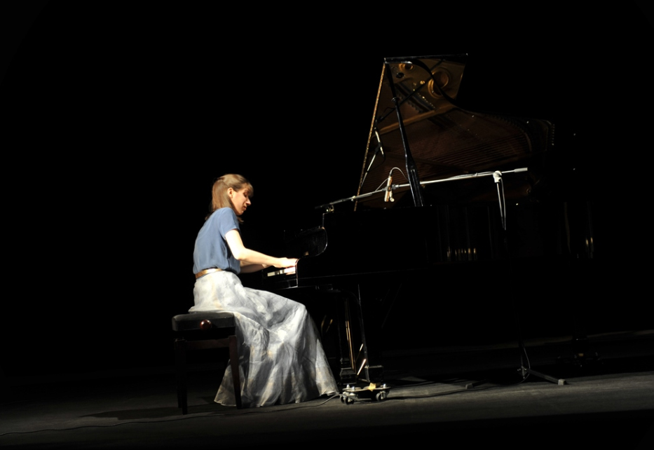 Festivalul &quot;Din dragoste pentru frumos&quot; care se desfăşoară în capitala Franţei a ajuns la ediţia a IV-a