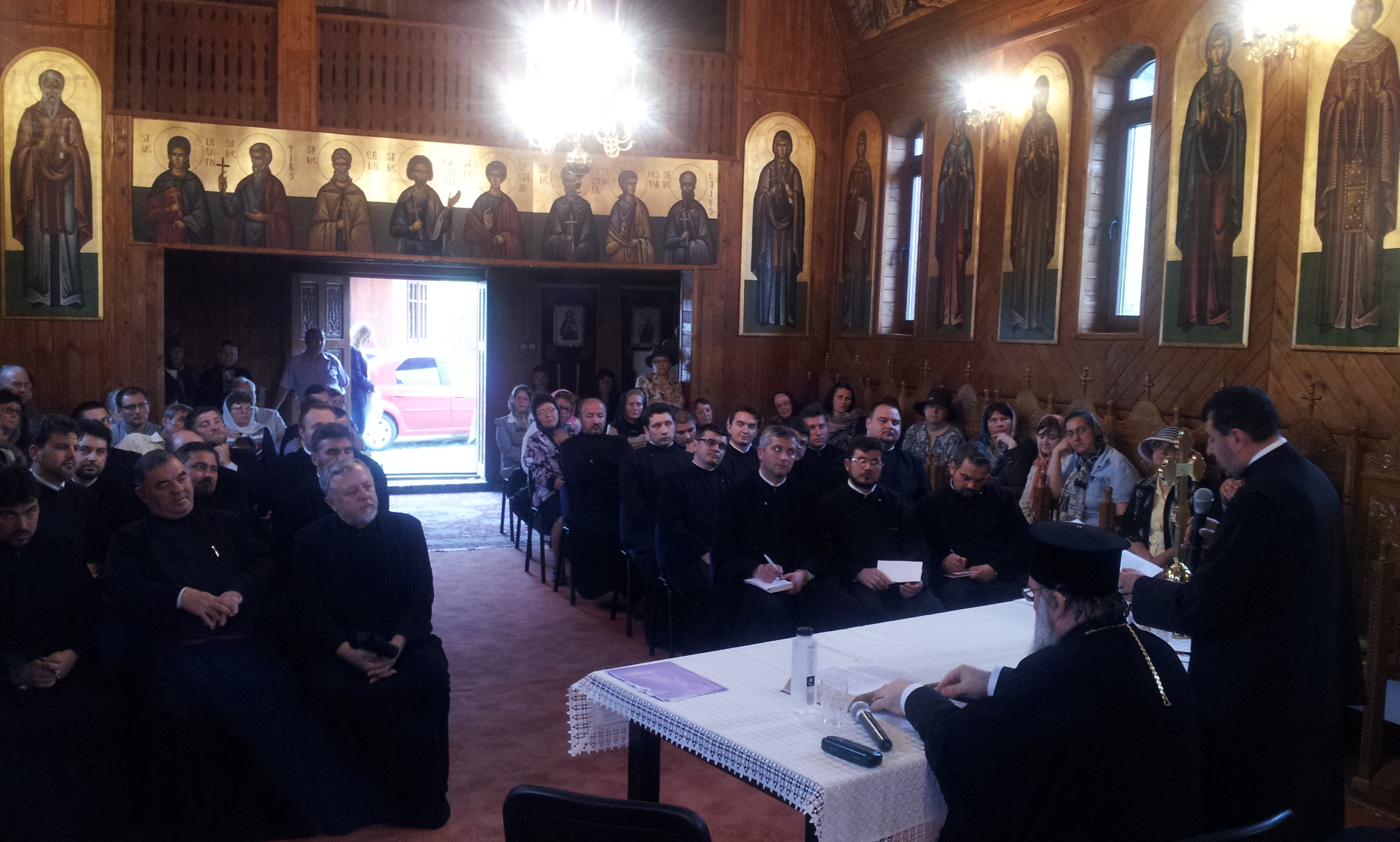 Seară duhovnicească la Mănăstirea Valea Budului