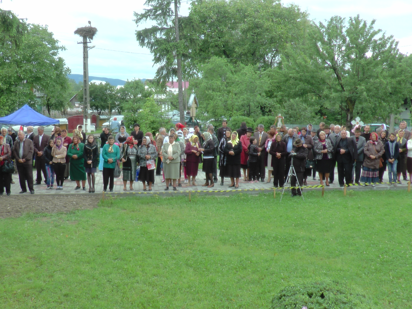 IPS Pimen a sfinţit biserica Parohiei Măzănăieşti