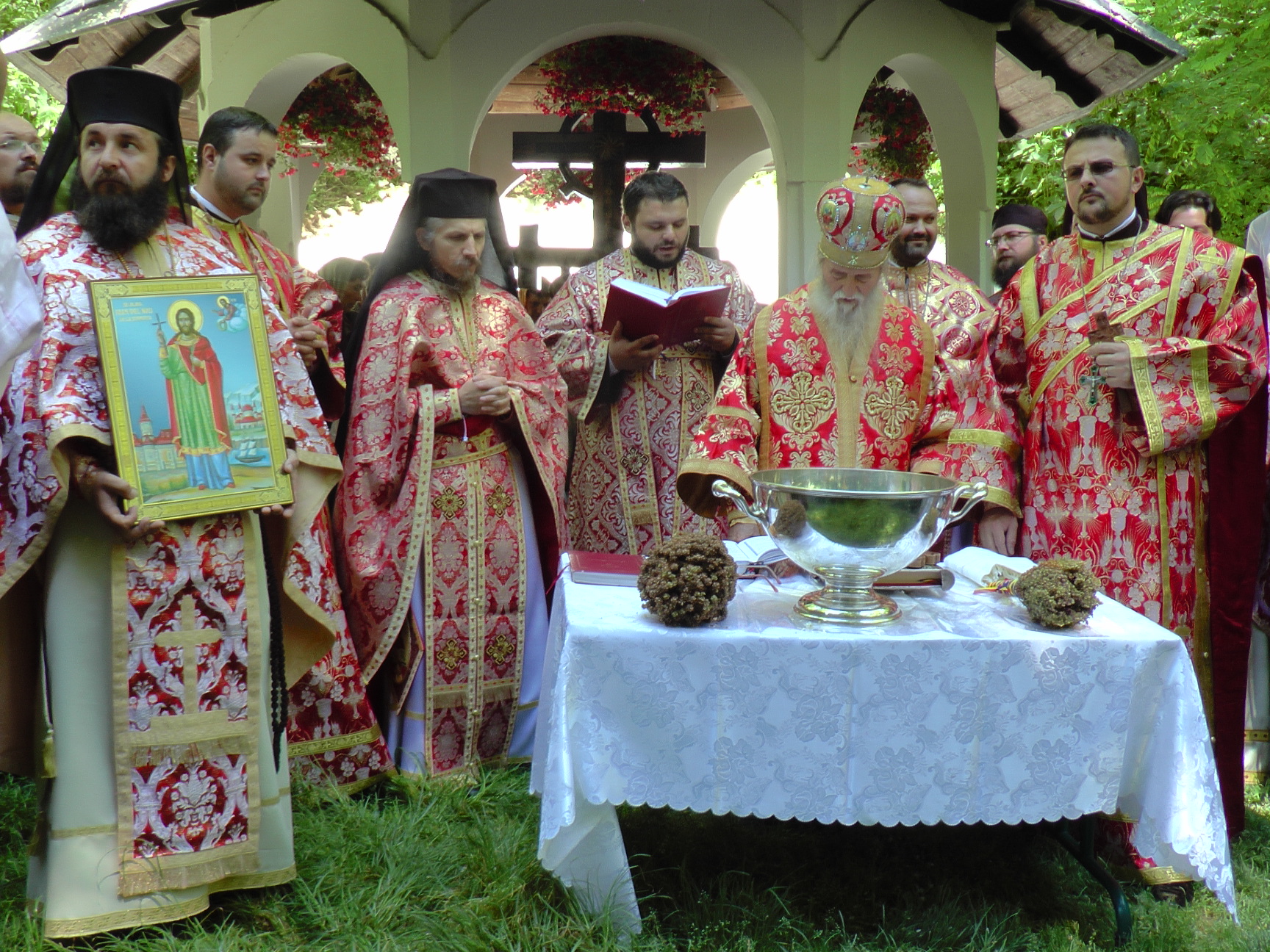 „Sfântul Ioan cel Nou a fost un om smerit, rugător şi milostiv“