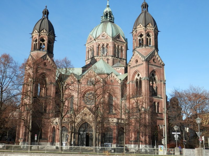 Mitropolia din Nürnberg la ceas aniversar - 20 de ani de slujire jertfitoare pentru românii din diasporă