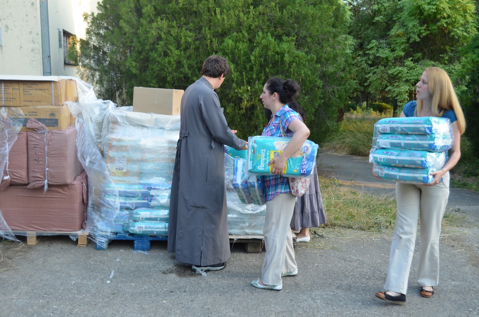 Ajutoare pentru persoanele sinistrate din Serbia