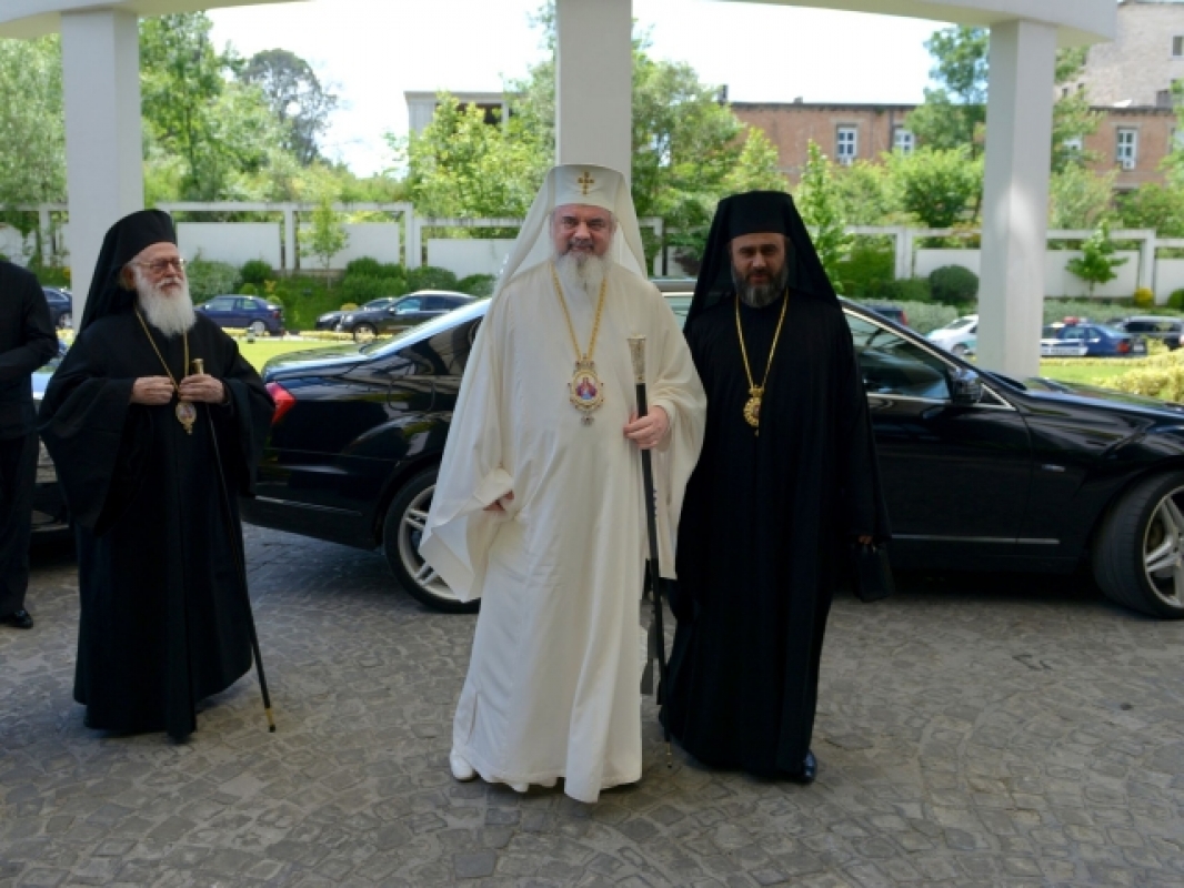 Vizita Patriarhului României la Tirana