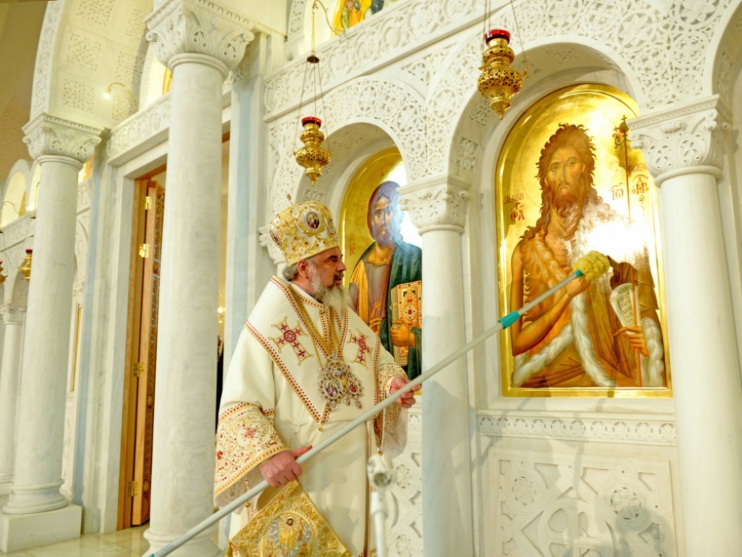 Vizita Patriarhului României la Tirana