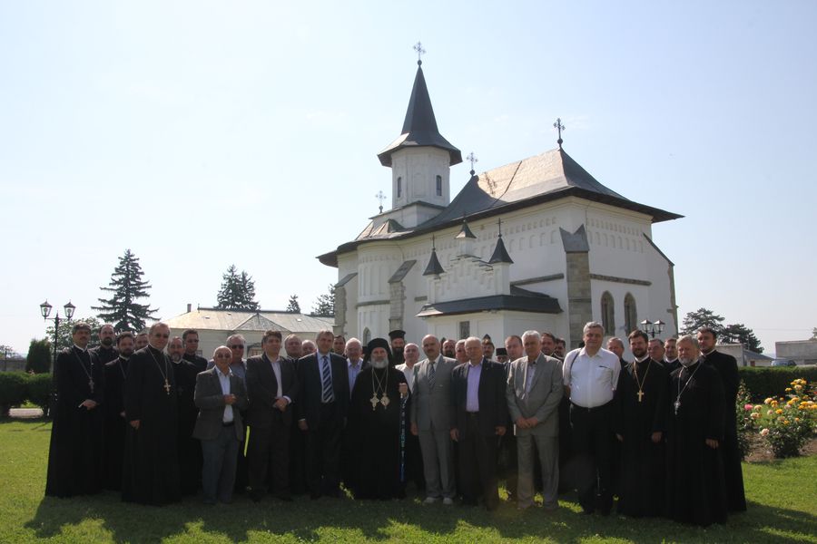 Constituirea noii Adunări eparhiale a Arhiepiscopiei Romanului şi Bacăului