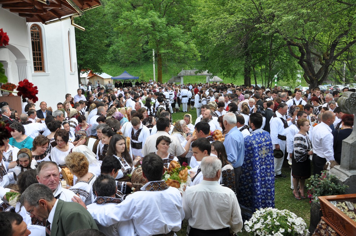 „Ziua Sfintei Treimi este sărbătoarea supremă a sufletului nostru“