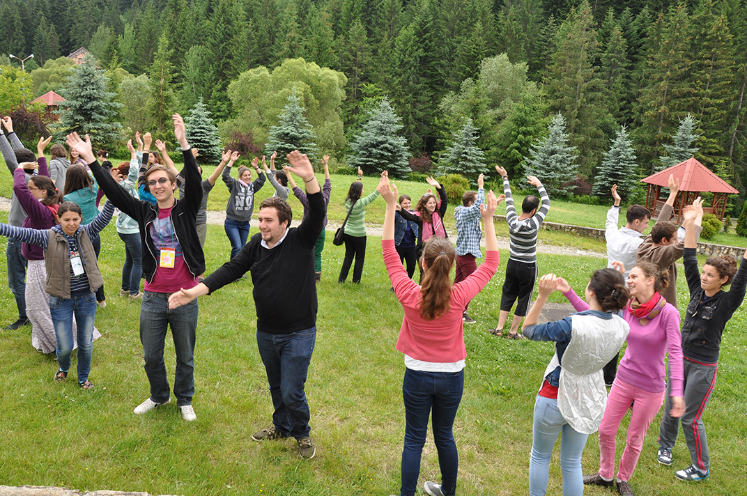 Săptămâna de formare pentru animatorii Taberei &quot;Floare de colţ &quot; de la Durău (GALERIE FOTO)