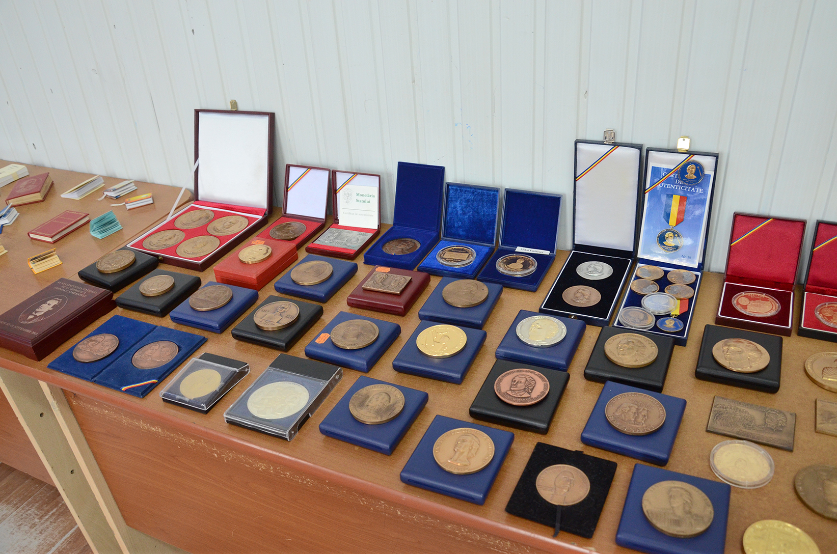 Sunet de toacă şi paradă de costume populare, în oraşul Hârlău