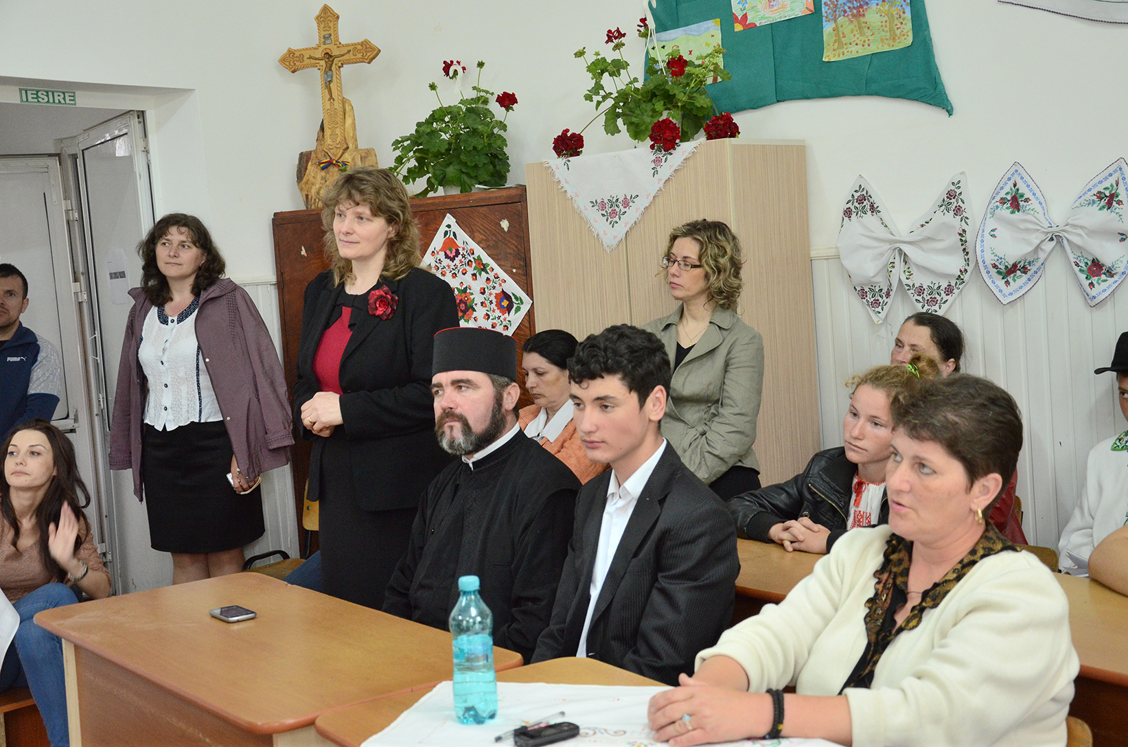 Sunet de toacă şi paradă de costume populare, în oraşul Hârlău