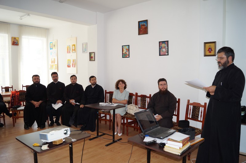 Cateheză despre Sfintele Taine, la Protopopiatul Roznov