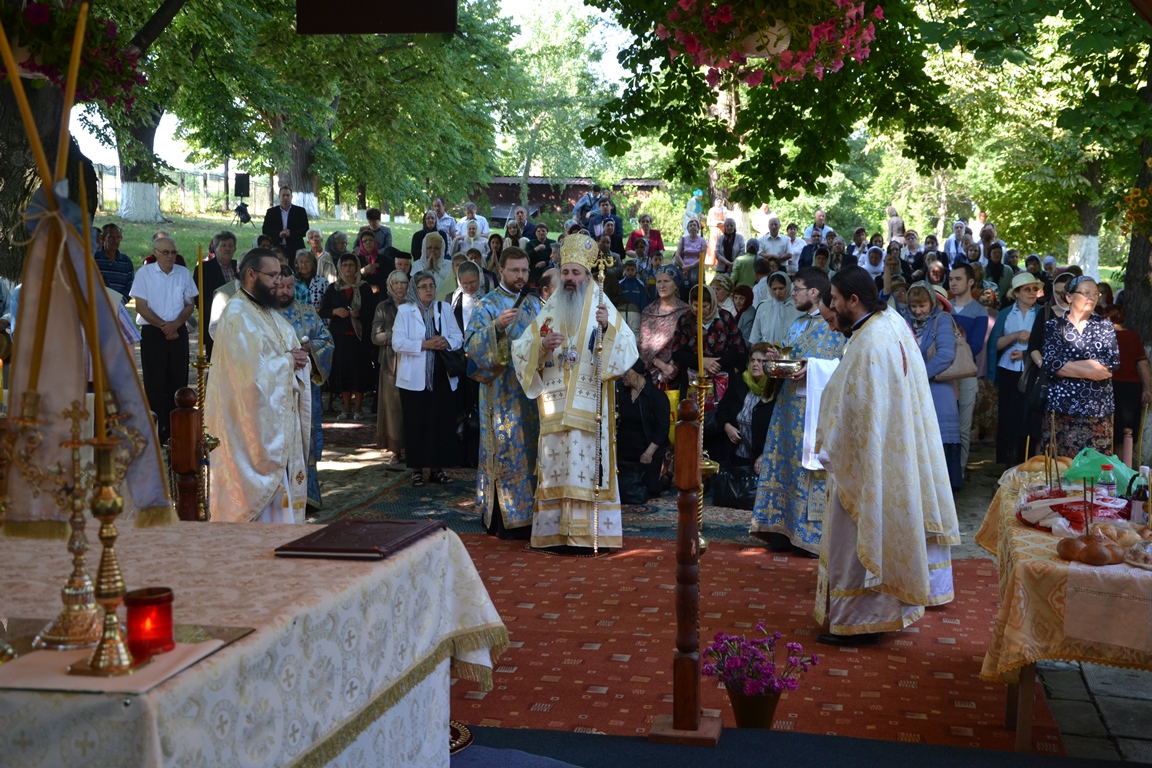 „Cei mai buni români au fost sfinții lui Dumnezeu”