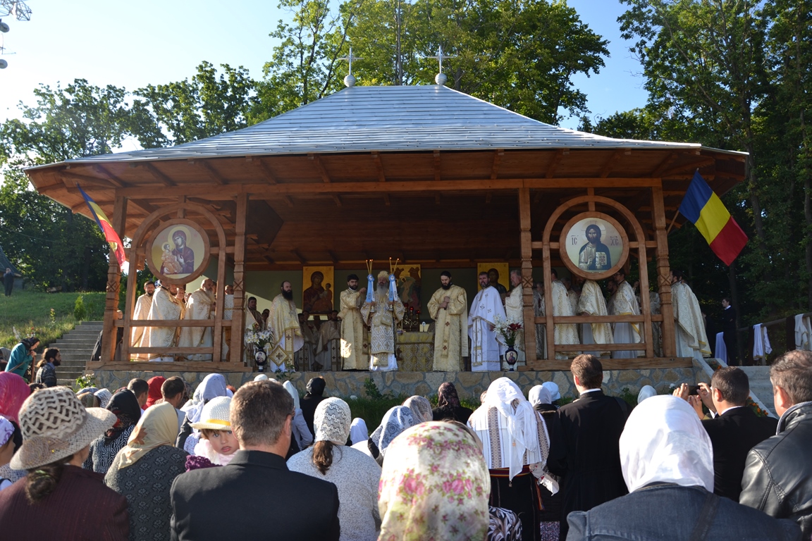 Pe drumul vieții, întăriți duhovnicește Pe drumul vieții, întăriți duhovnicește