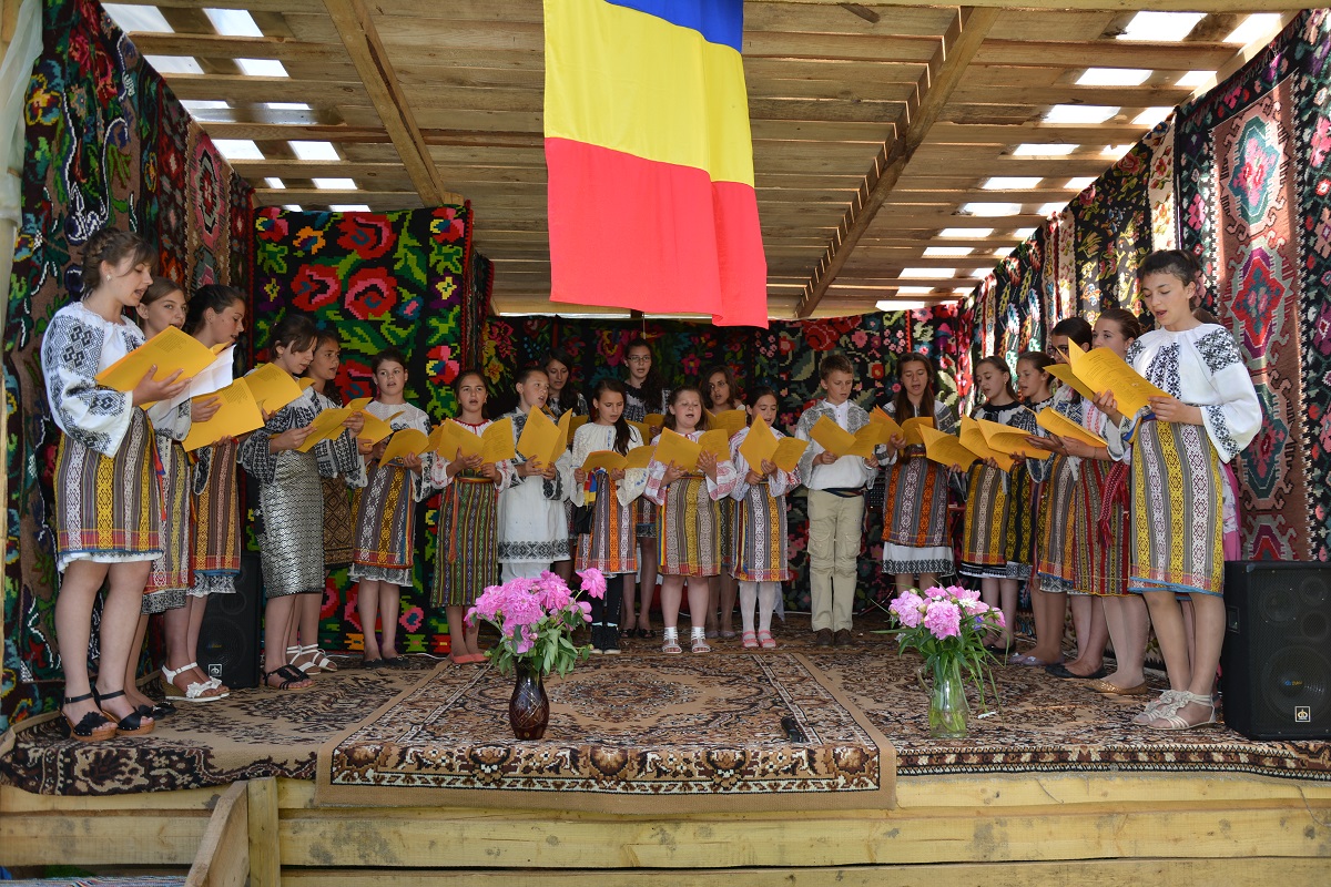 Eroii neamului, cinstiţi în Parohia Uda