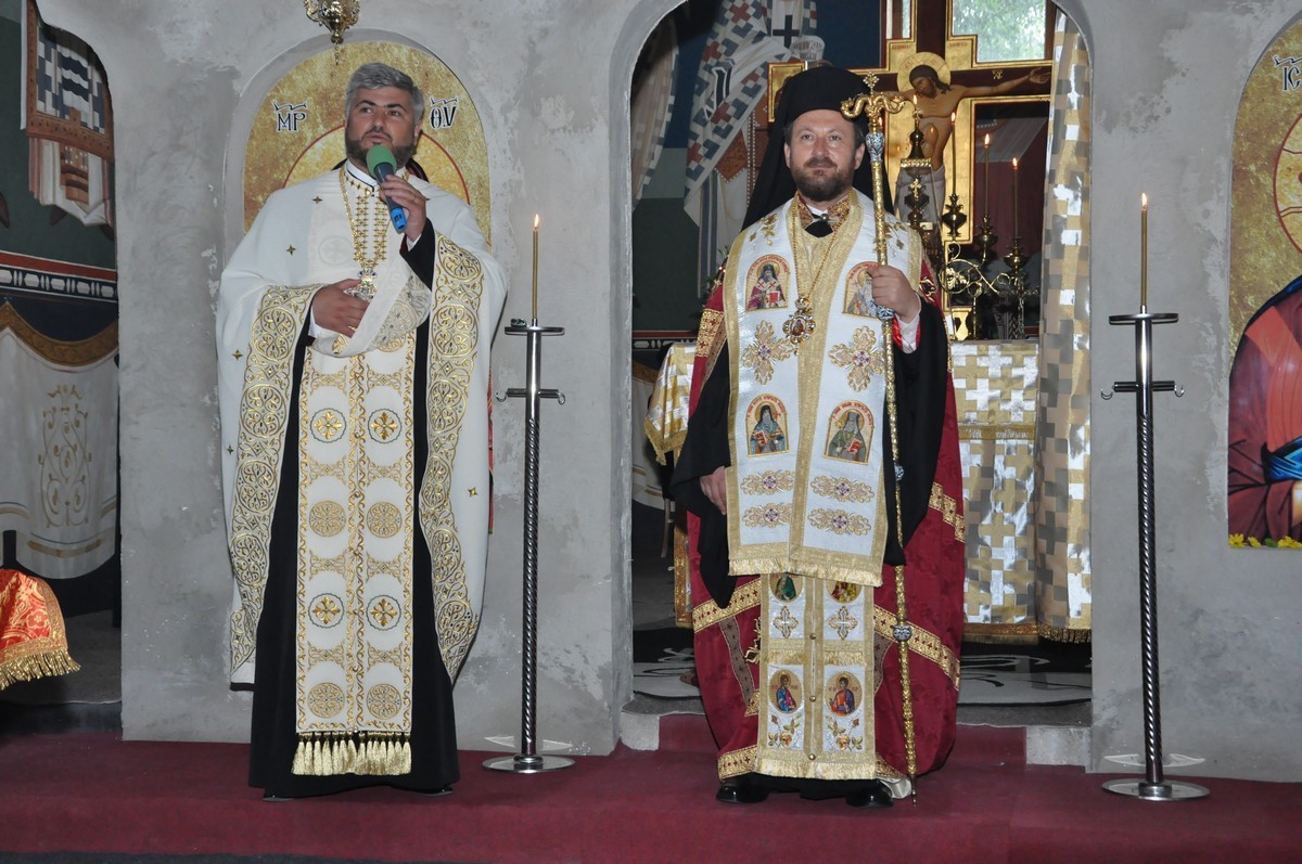 Moment aniversar în Parohia „Sfântul Iulian“ din Iaşi (GALERIE FOTO)