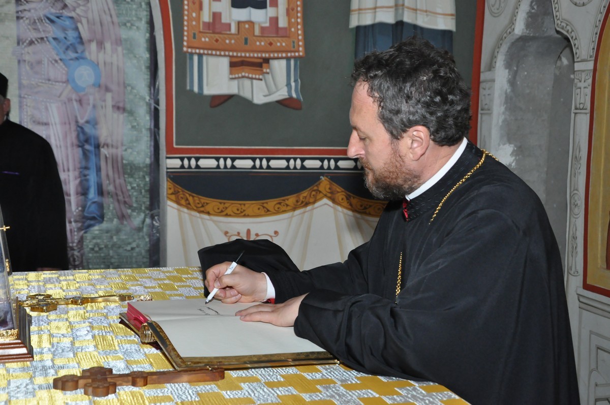 Moment aniversar în Parohia „Sfântul Iulian“ din Iaşi (GALERIE FOTO)