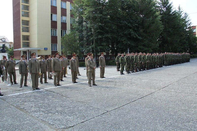 IPS Laurenţiu i-a binecuvântat pe militarii sibieni care au depus jurământul