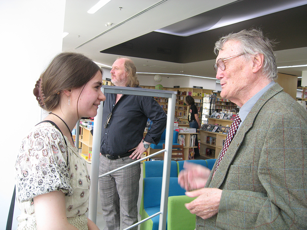 Lansarea cărţii Pasărea fericirii în cadrul evenimentului „O carte cât o întreagă aventură!“