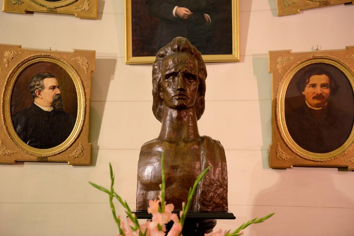 Mihai Eminescu comemorat la Academia Română