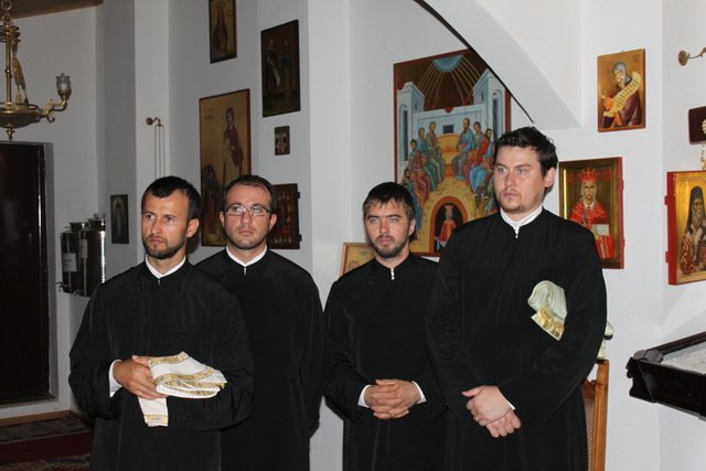 Întâlnirea anuală a preoţilor recent hirotoniţi din Episcopia Ortodoxă Română a Italiei
