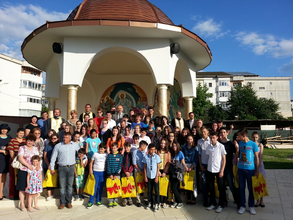 Premierea elevilor merituoşi de la Şcoala „Mihail Sadoveanu“ din Bacău