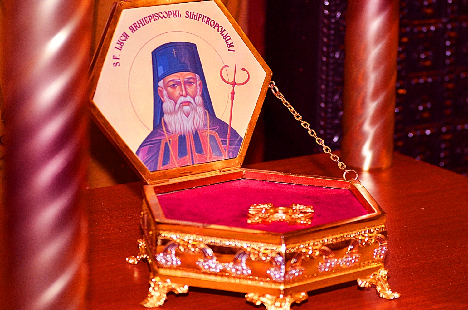 Ajutorul Sfântului Luca al Crimeei la Tokyo