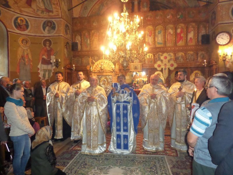 Slujbă misionară în Parohia Poduri, Protopopiatul Moineşti