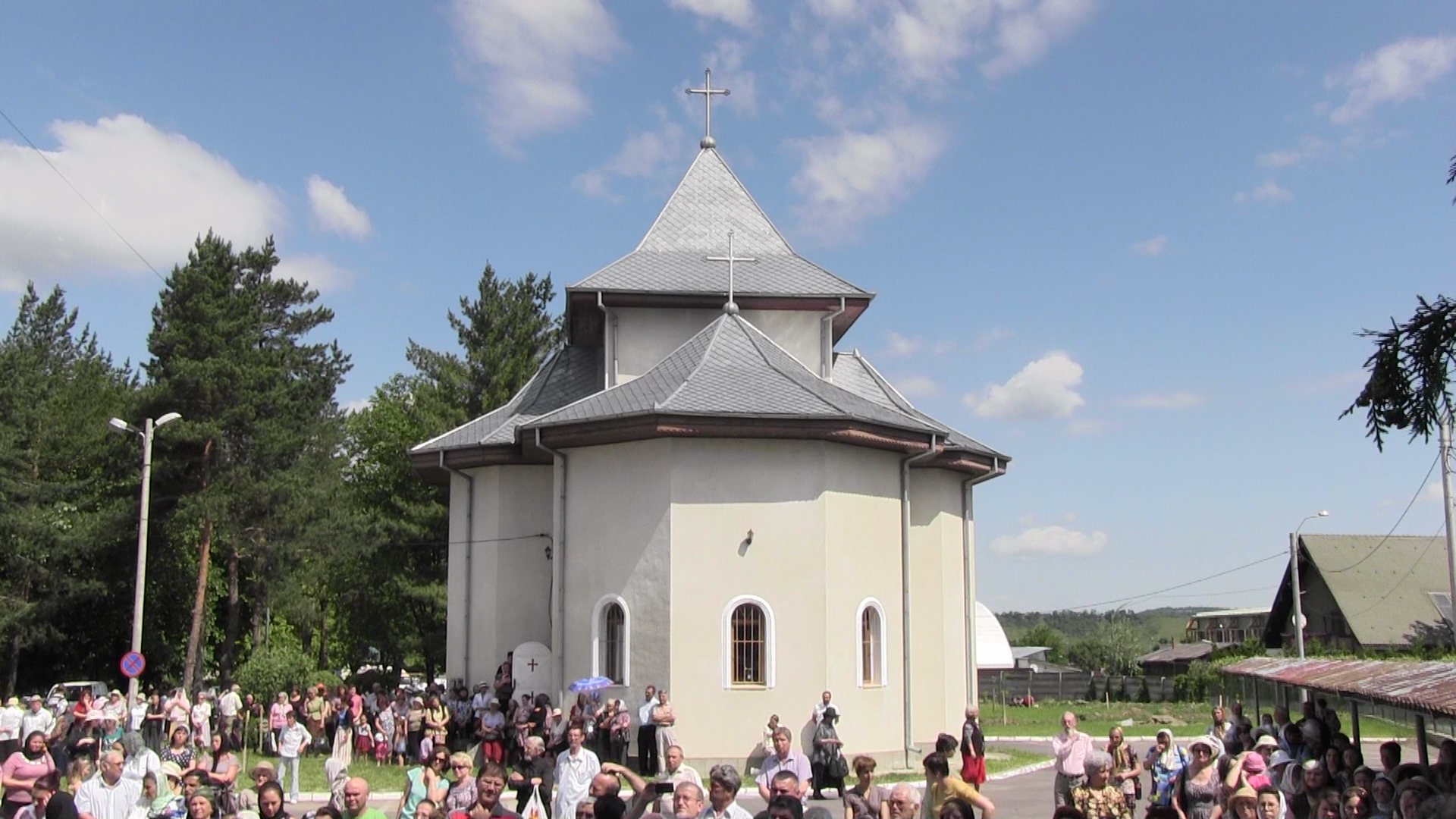 PS Ioachim Băcăuanul a târnosit biserica Spitalului Municipal din Oneşti