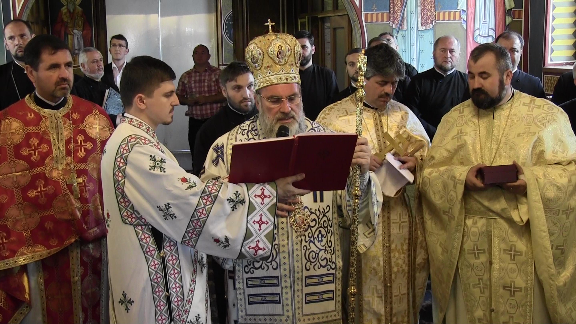 PS Ioachim Băcăuanul a târnosit biserica Spitalului Municipal din Oneşti