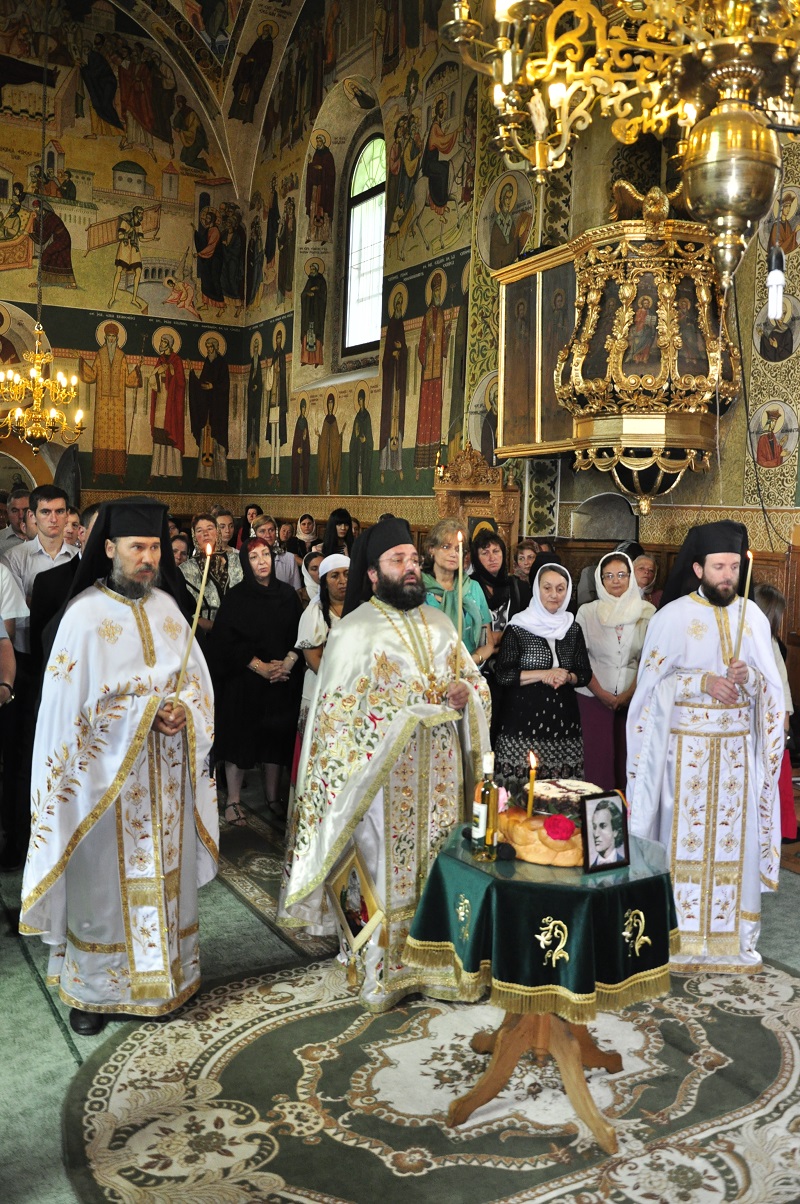 Mihai Eminescu, pomenit la Schitul Vovidenia al Mănăstirii Neamț