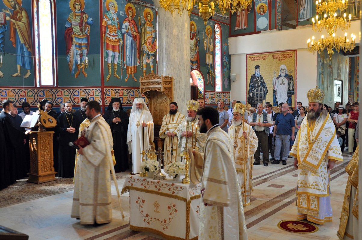 Moment aniversar la Mănăstirea Caraiman