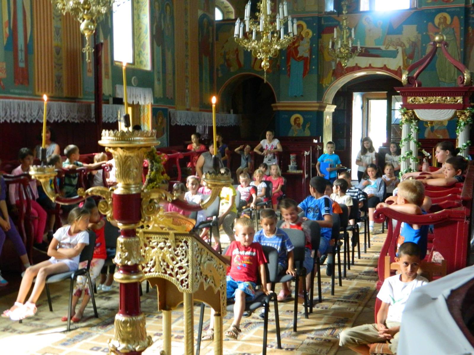 Activităţi de vacanţă cu elevii într-o parohie timişoreană