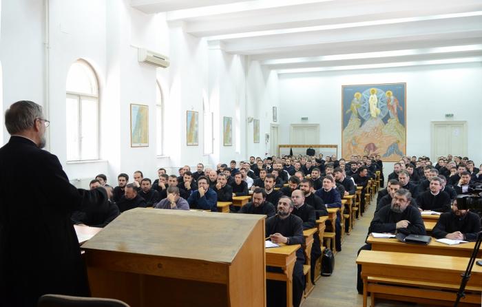 Grade profesionale în preoţie