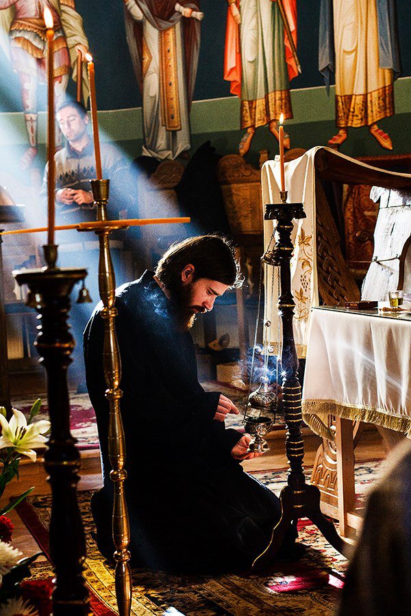 Duhurile rele folosesc tot felul de înşelăciuni