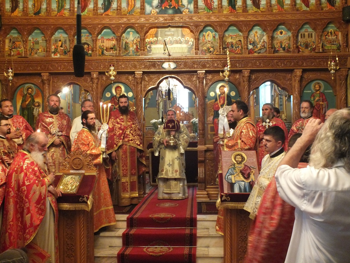 „Sfinţii martiri mucenici ne-au dat pildă de răbdare“